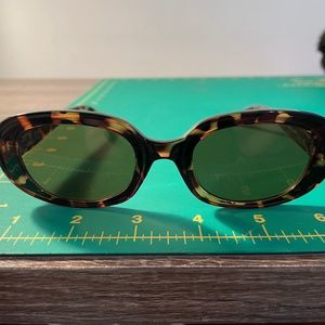 Parisian Piece Sunglasses in Brown Tortoise